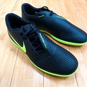 Nike Phantom Venom Club Ic size 10.5